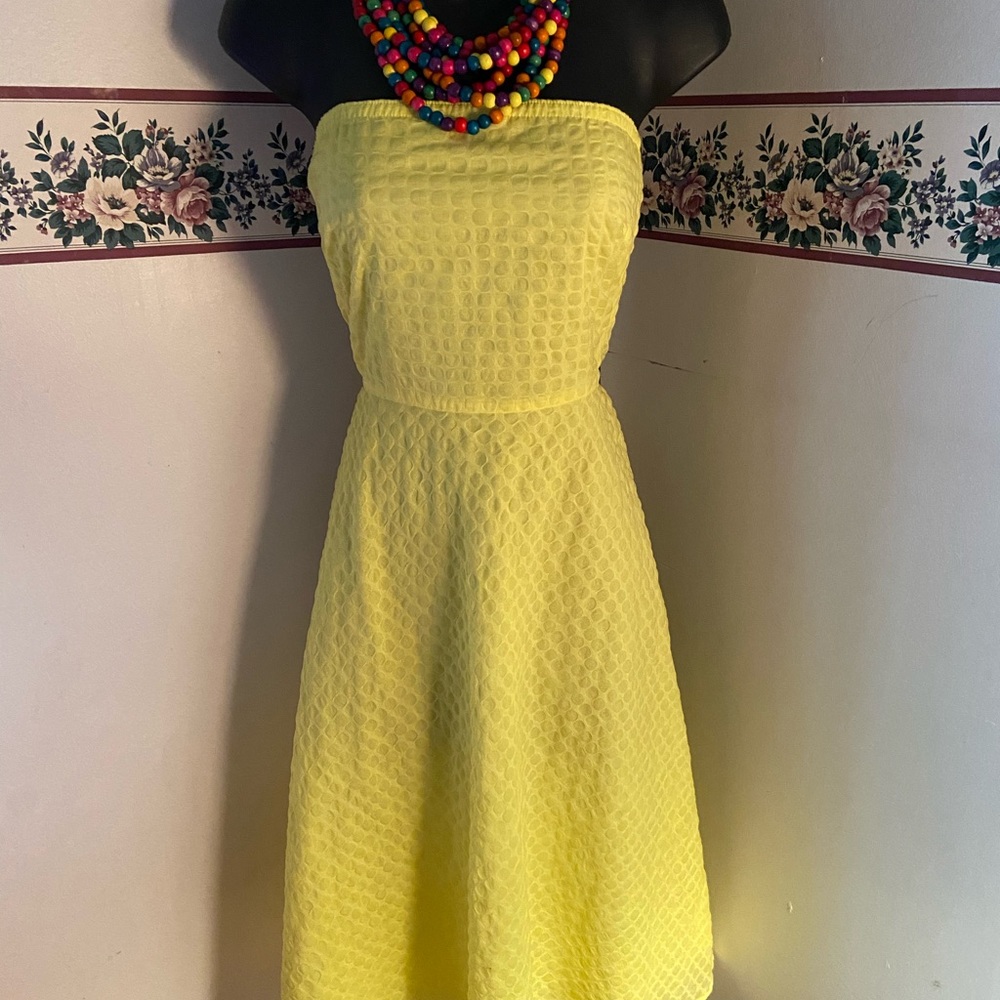 Strapless dress